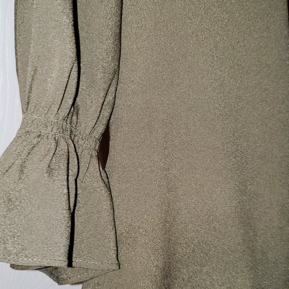 Ruffle top - Picture 2 of 2